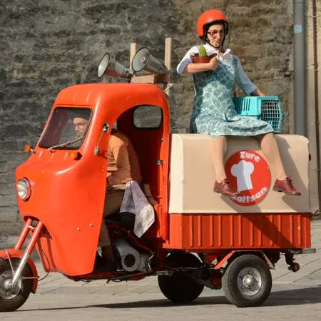 Haur kale antzerkia | Kameleoiak gara! 'Baserriko porrusalda'