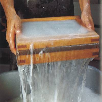 'Artesania del papel: Demostración'