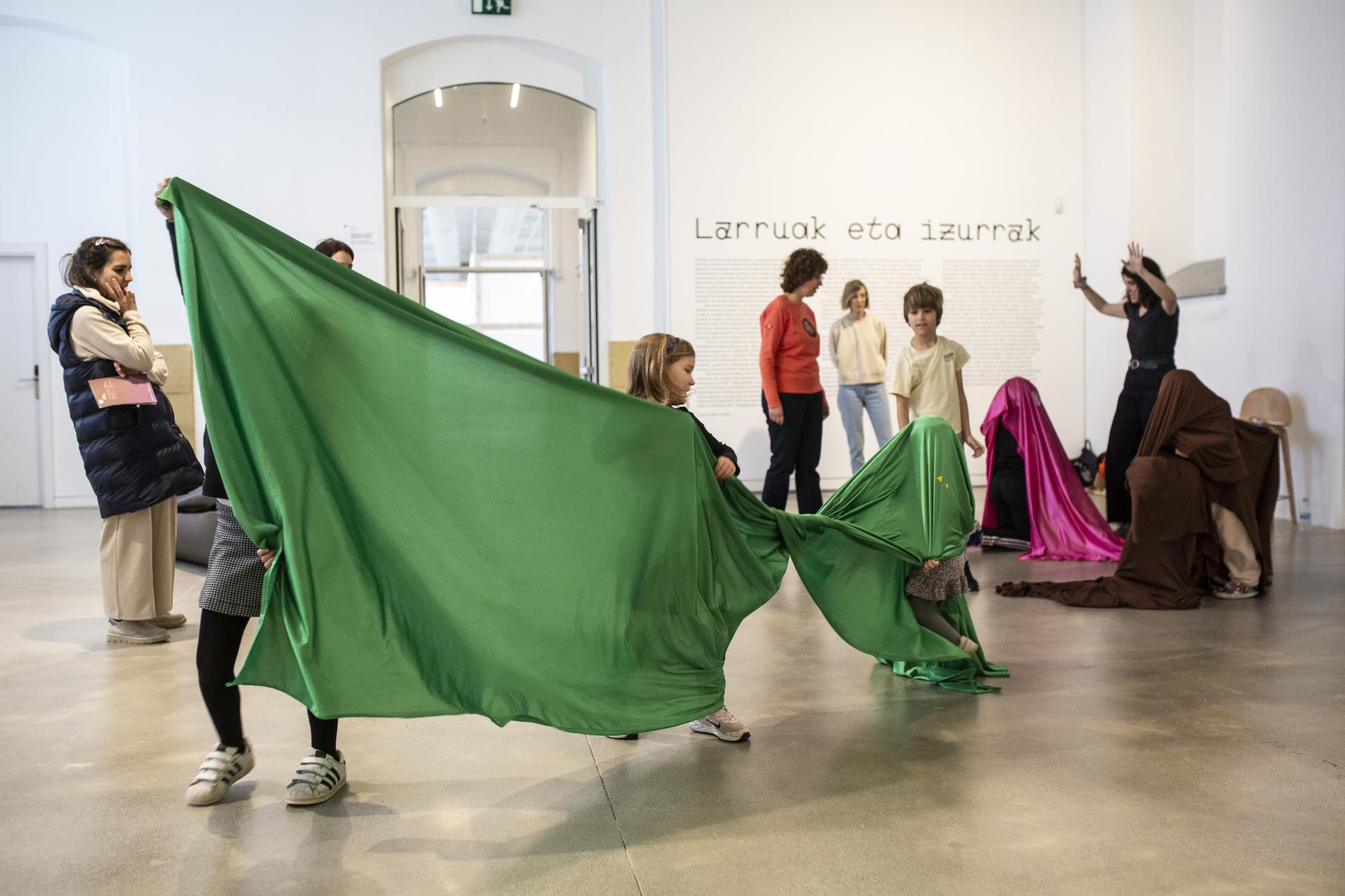 Familientzako tailerra | Kameleoiak gara! 'Pálmason'