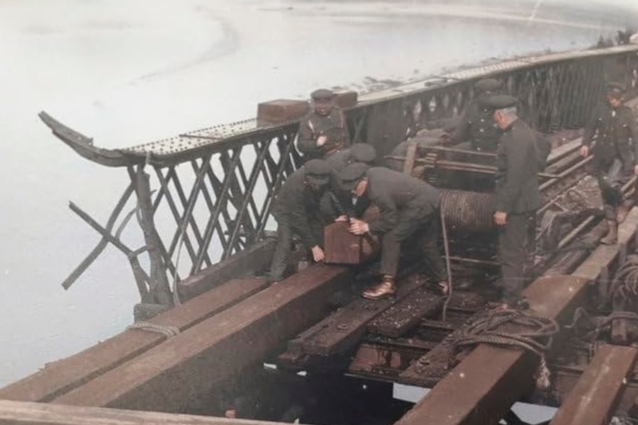 Literatur solasaldia: 'Denboraren zubia'