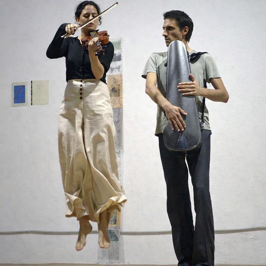 Kameleoiak gara! Arte biziak: 'Bach desbariazioak'