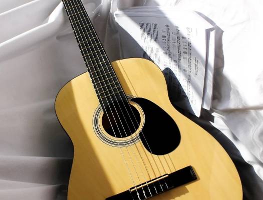 Gitarra, gitarra elektriko eta baxu ikasleak