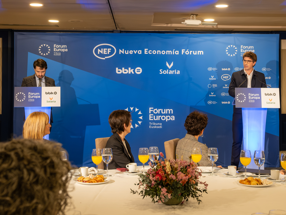 Jon Insausti Donostiako Alkatea Nueva Economía Forumean
