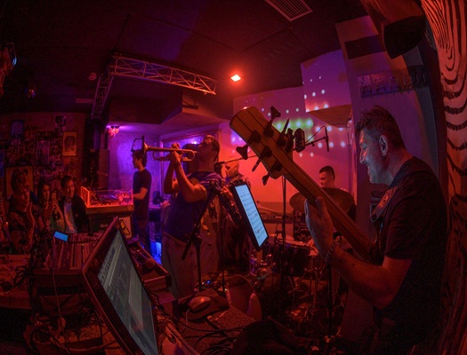 Bost on Groove