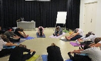 Curso de yoga. Grupo en castellano
